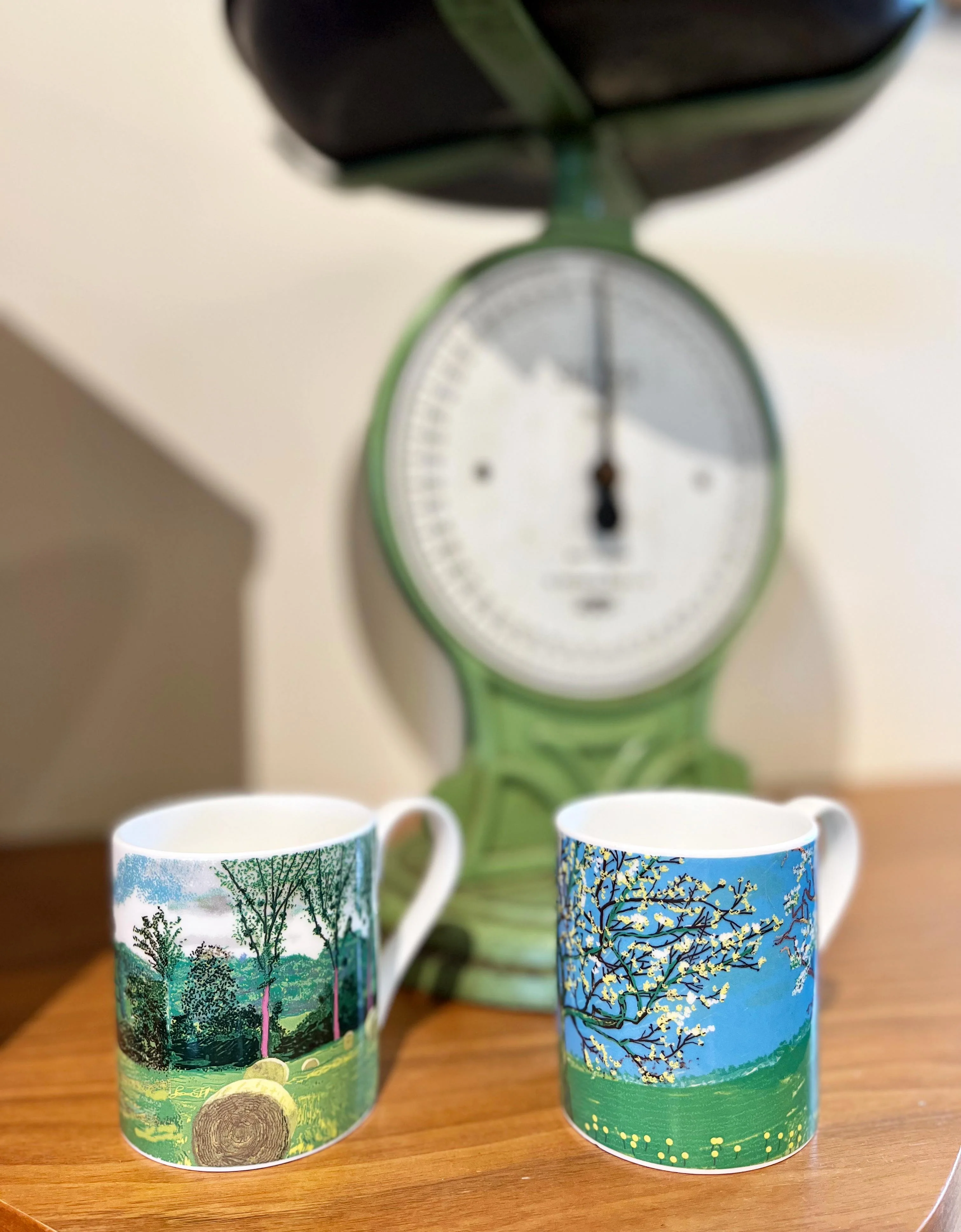 A Year in Normandie Mug by David Hockney (Purple Tree and Hay Bales) - Image 5