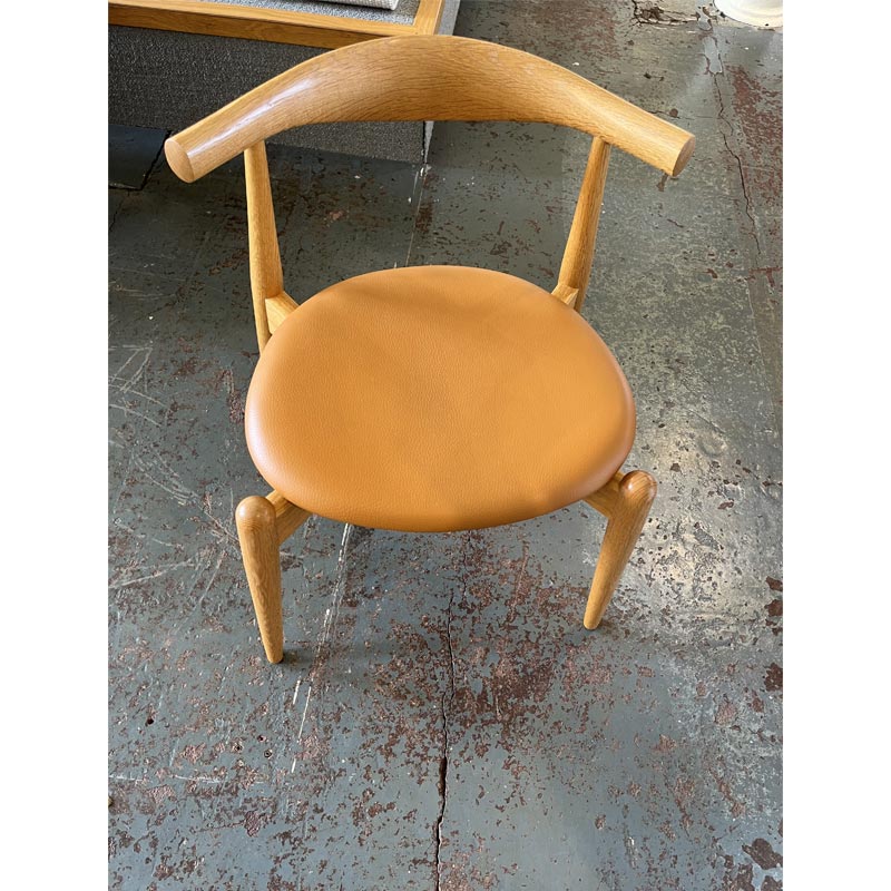 CH20 Elbow chair - des. Hans Wegner - made by Carl Hansen - Image 6