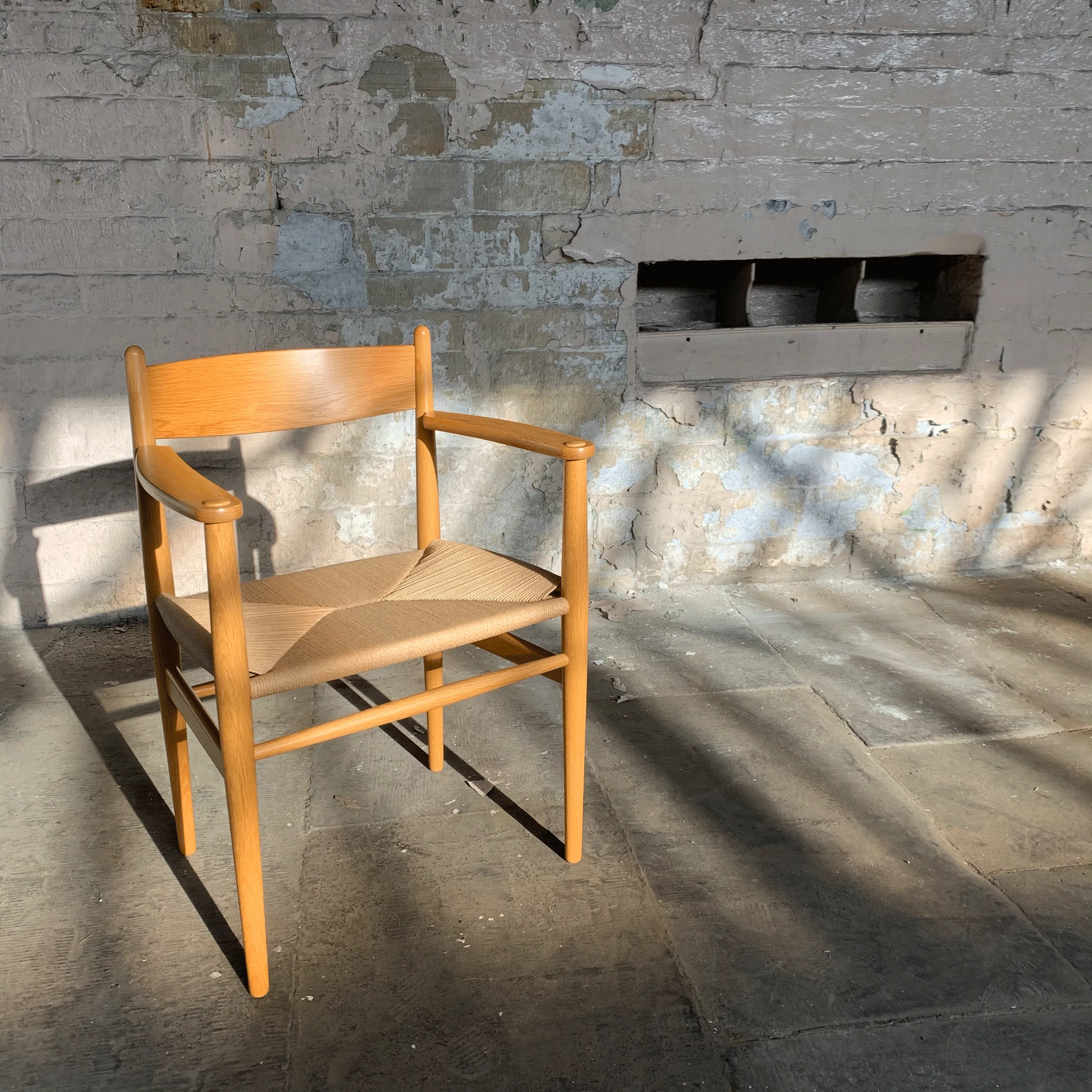 CH37 dining armchair in lacquered oak - Hans J. Wegner, 1962 (made by Carl Hansen & Son) - Image 4