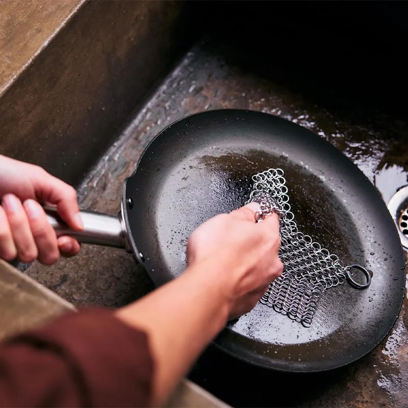 Skottsberg Chain Mail Scrub Pad - Image 3