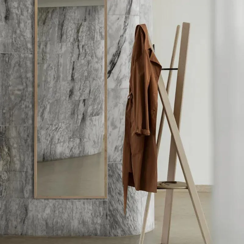 RAKKU Coat Stand - Oak - des. Kazushige Miyake for Blomus - Image 3