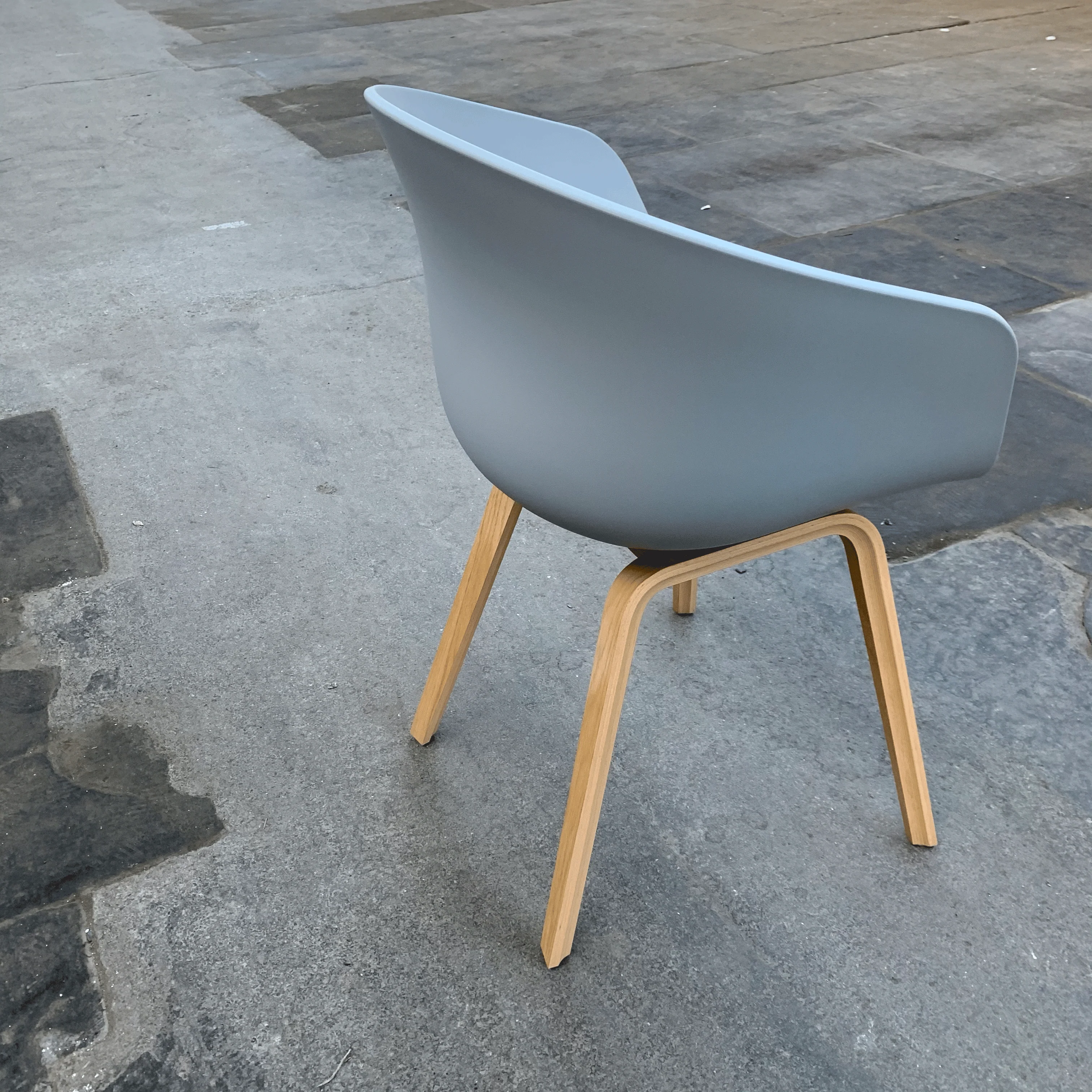 About a Chair AAC22 in concrete grey - des. Hee Welling (made by Hay) - Image 5