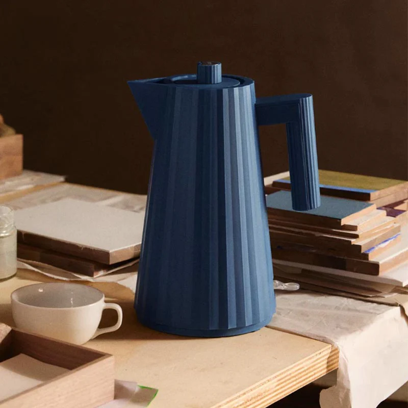 Plissé Electric Kettle - Blue - des. Michele De Lucchi for Alessi - Image 4