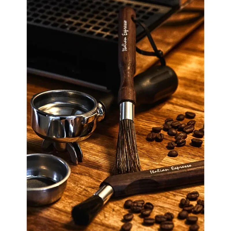 Espresso maker brush with curved handle by Burstenhaus Redecker - Image 2
