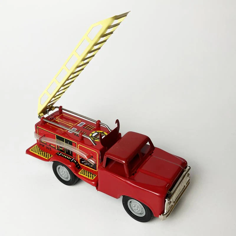 Fire engine tin toy - Image 3