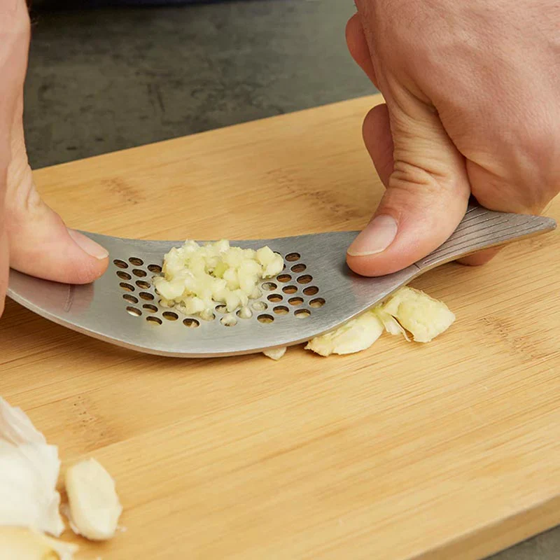 Fish Garlic Press, by Kikkerland - Image 2