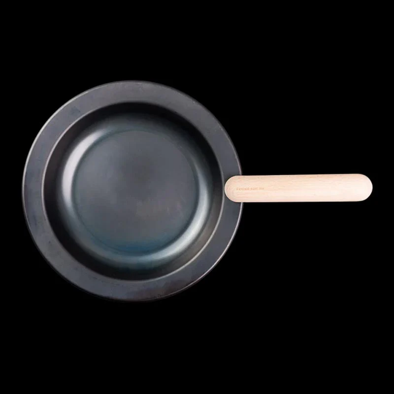 Juu Frying Pan with detachable Beechwood handle - 20cm - by Fujita Kinzoku - Image 2