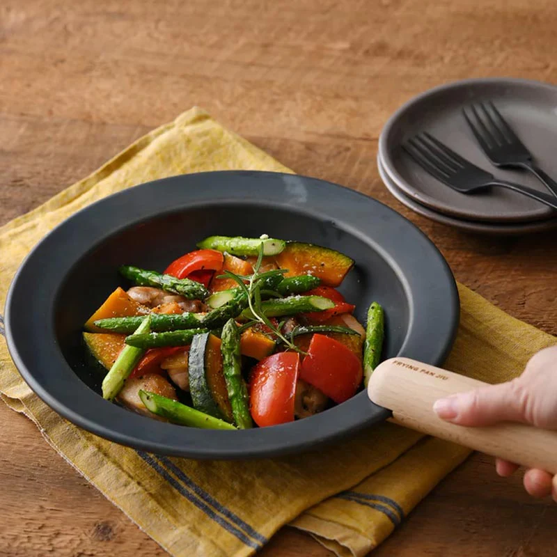 Juu Frying Pan with detachable Beechwood handle - 20cm - by Fujita Kinzoku - Image 6