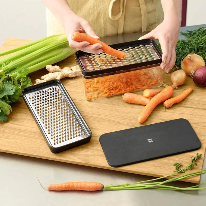 "GRATE-IT" Food Grater with Container Box, by RigTig - Image 3