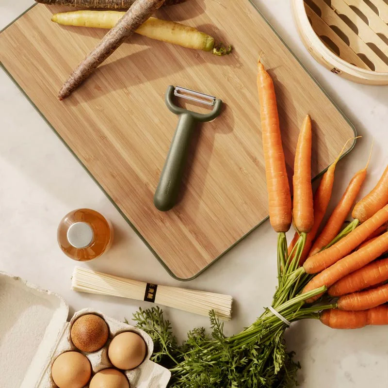 Green Tools Vegetable Peeler - Image 3