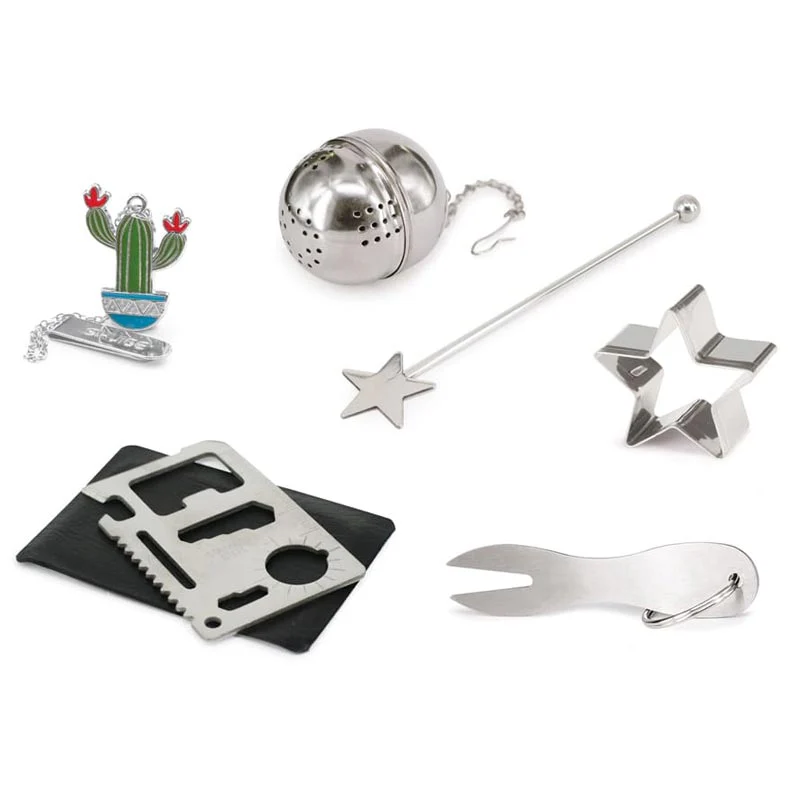 Jewelled Sprig Christmas Crackers by Heart & Soul Studio - Image 2