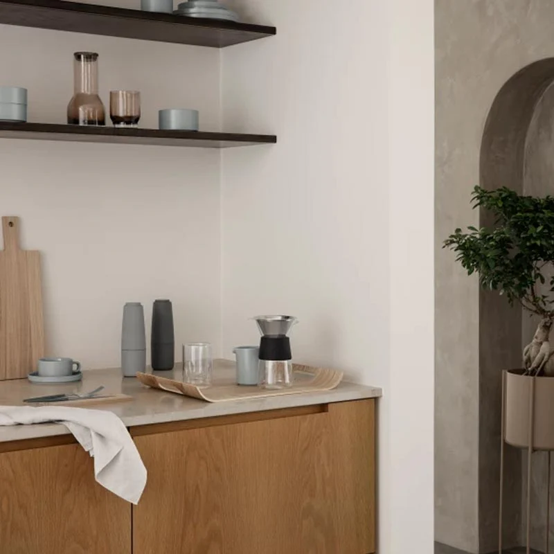 PILAR Jug - 1000ml - Mirage Gray - des. Nina Thöming for blomus - Image 3