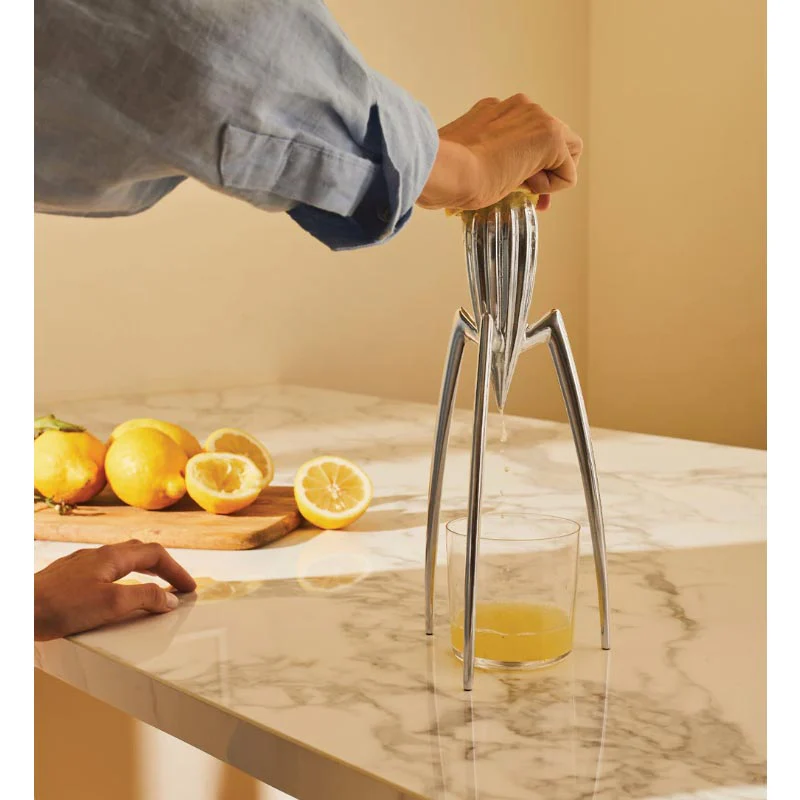 Juicy Salif citrus squeezer des. Phillipe Stark , 1990 (made by Alessi) - Image 4