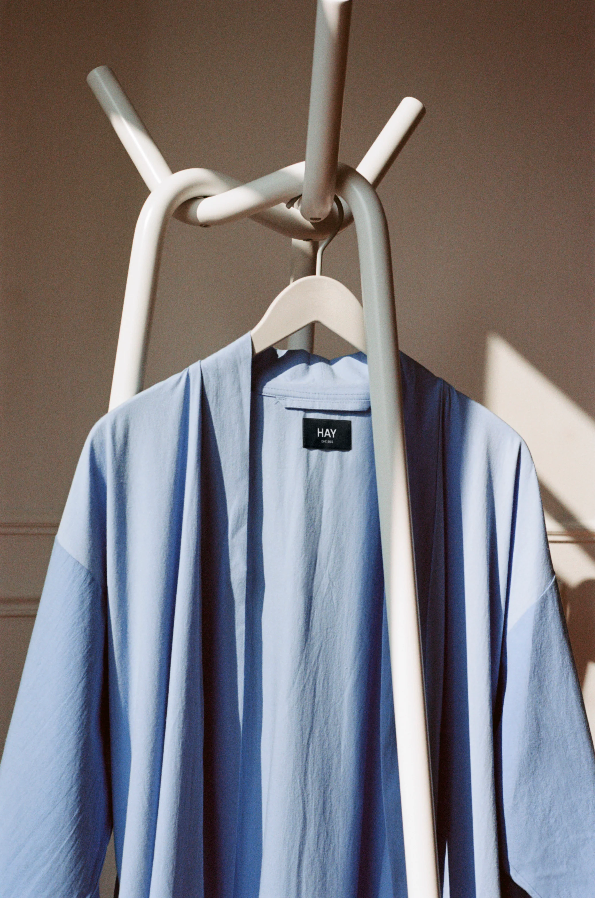 Knit coat stand, grey - des.  Jin Kuramoto for Hay - Image 3
