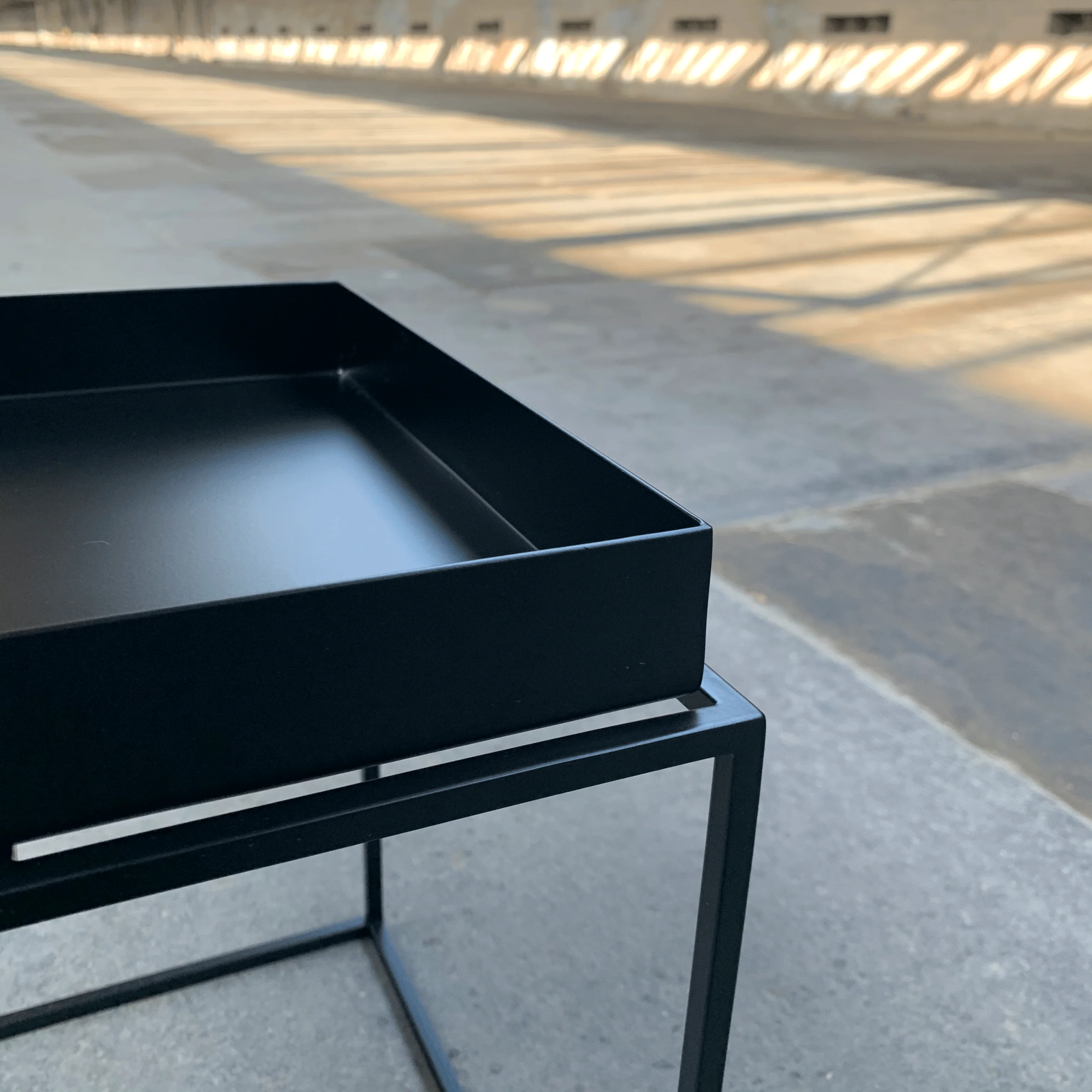 Metal Tray Table - low (made by Hay) - Image 3