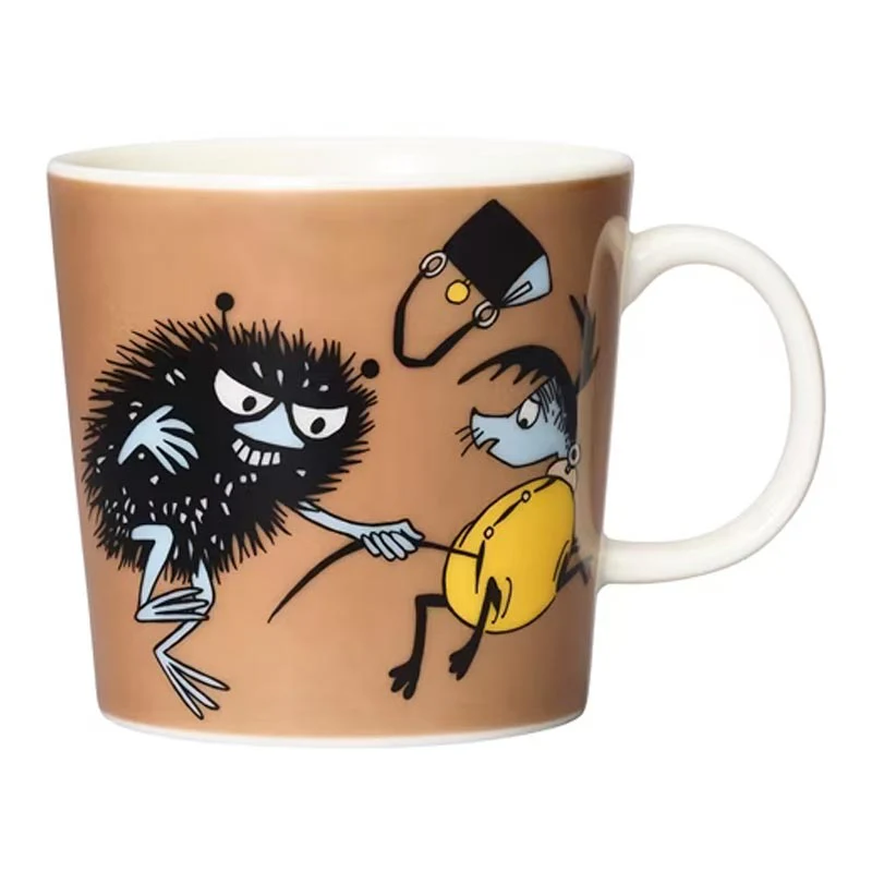 Moomin Mug - Stinky in Action - Image 3