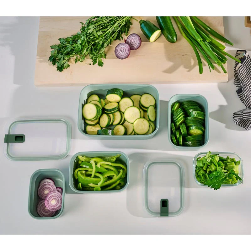 EasyClip Food Storage Box - 2250ml - Nordic Sage - by Mepal - Image 4
