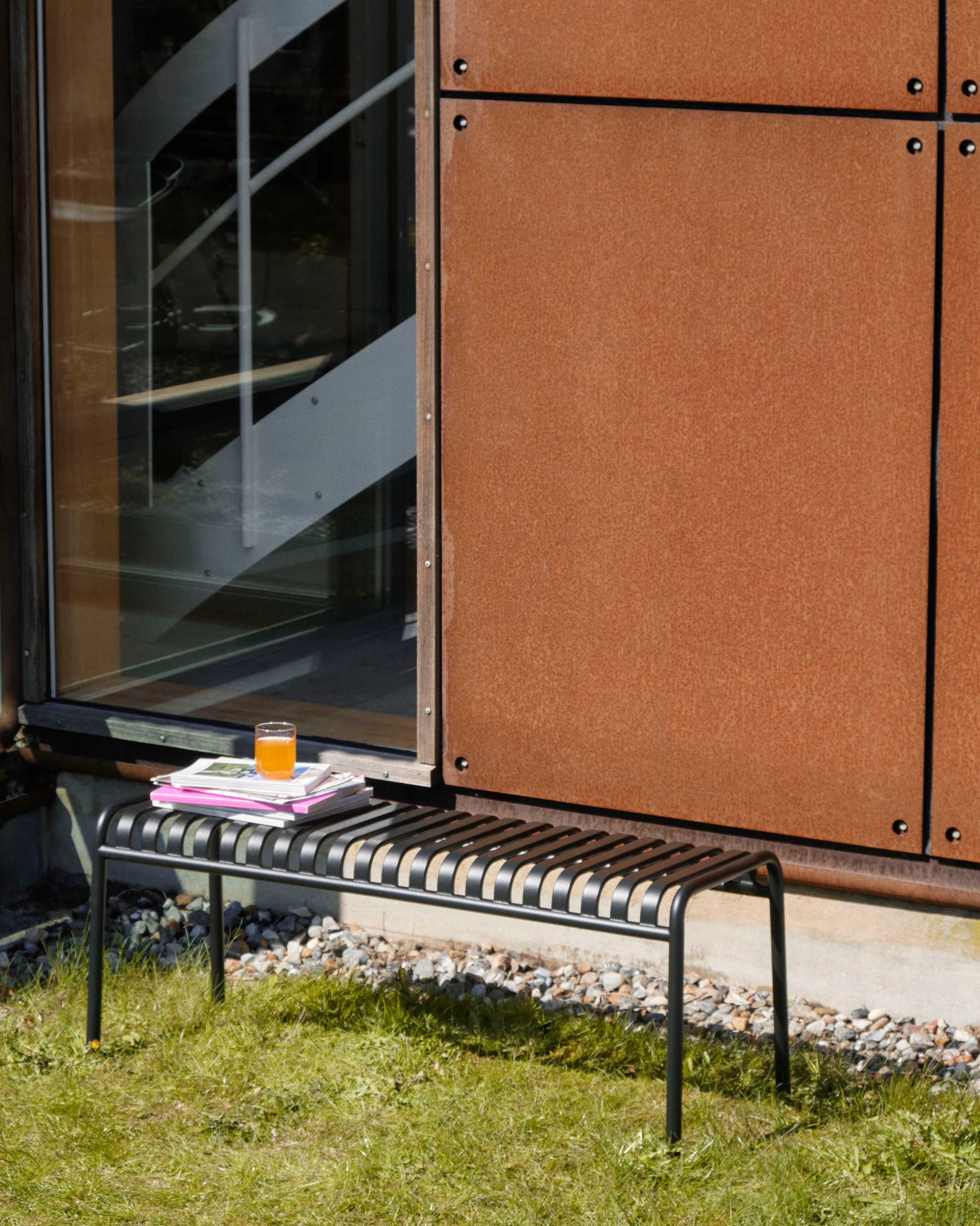 Palissade bench - Anthracite -  des. Ronan & Erwan Bouroullec for Hay, 2016 - Image 2