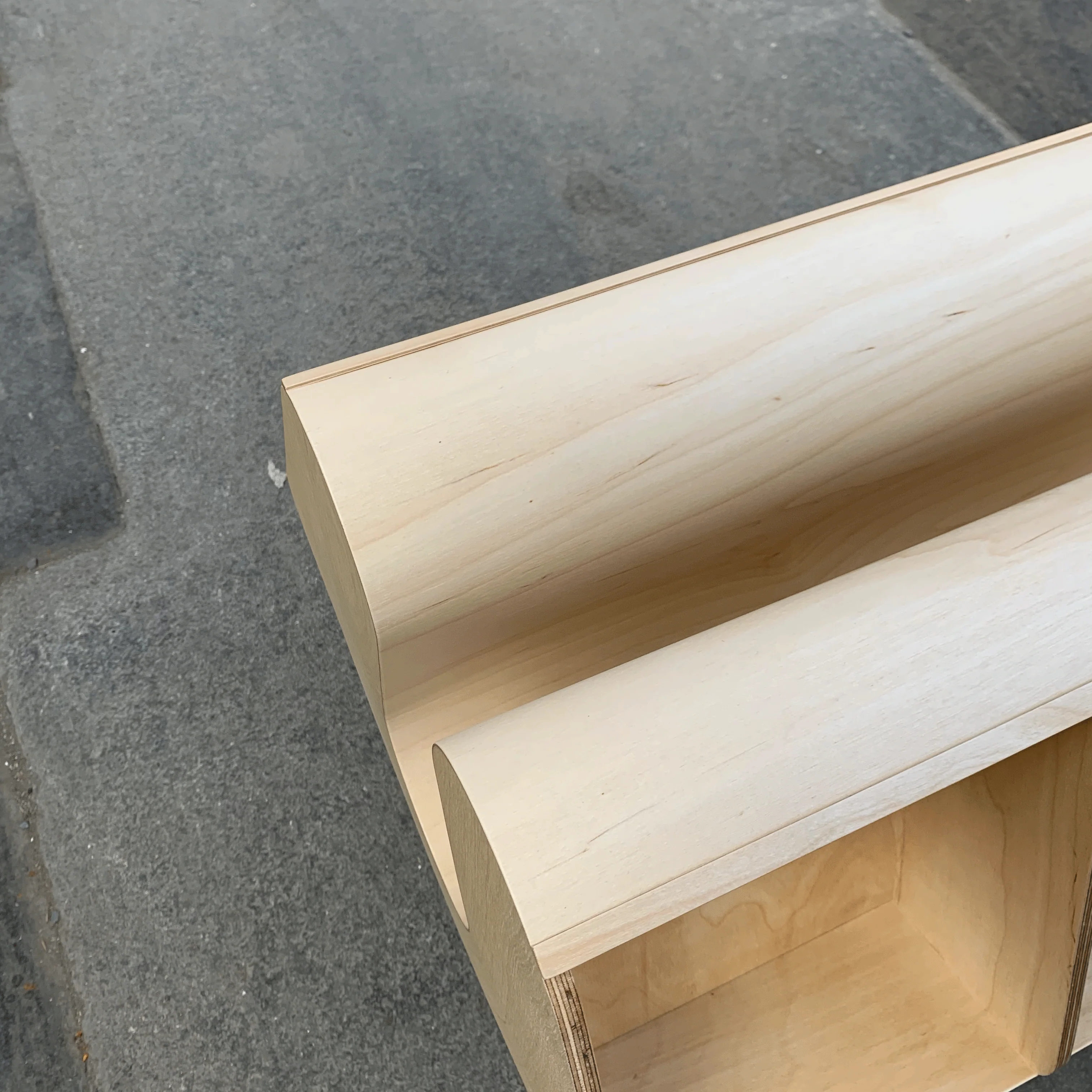 Penguin Donkey des Egon Riss, 1939 for Isokon (made by Isokon+) - Image 3