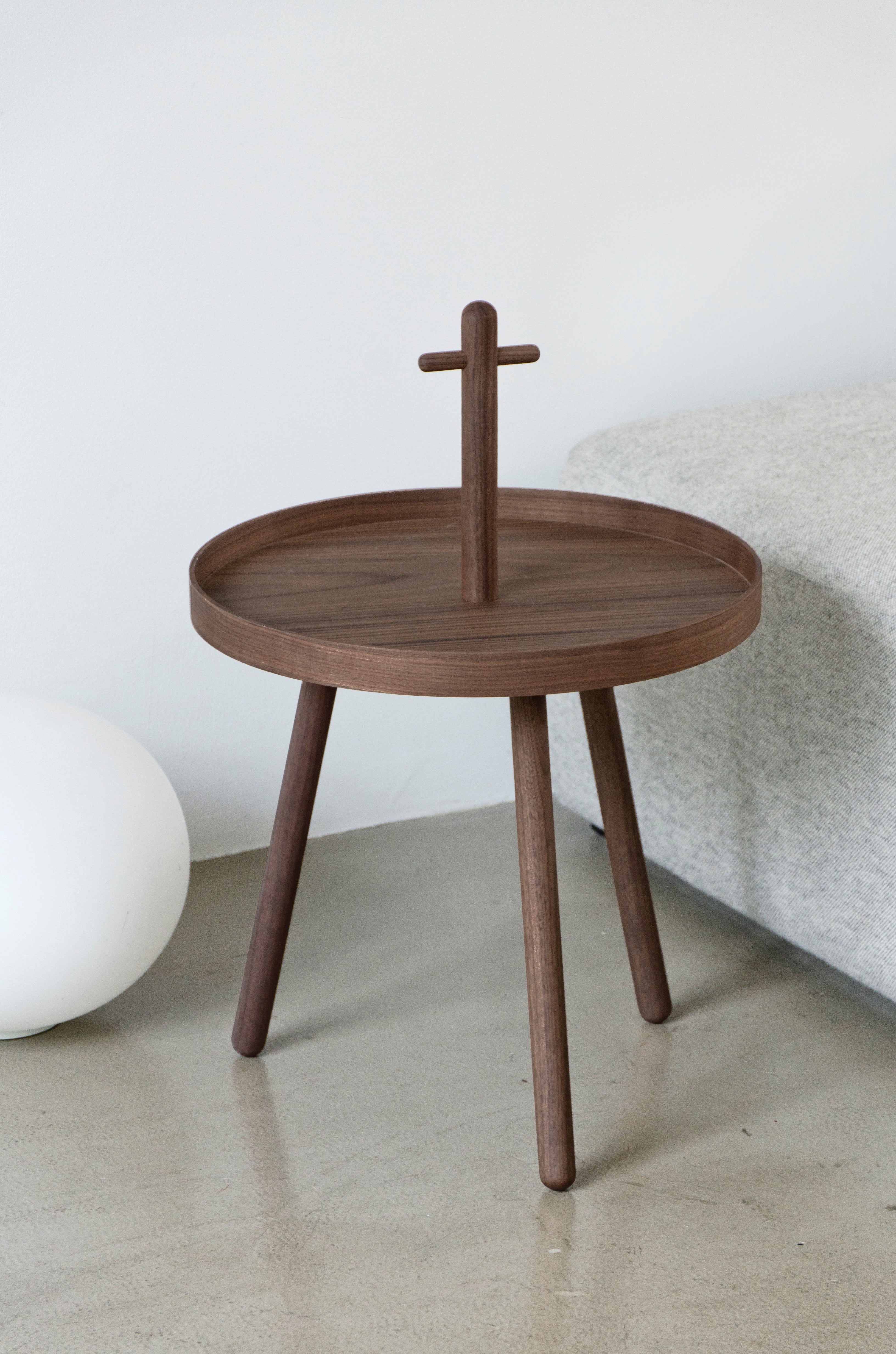 Pick me up side table - Walnut - des. Lincoln Rivers for Wireworkd - Image 14