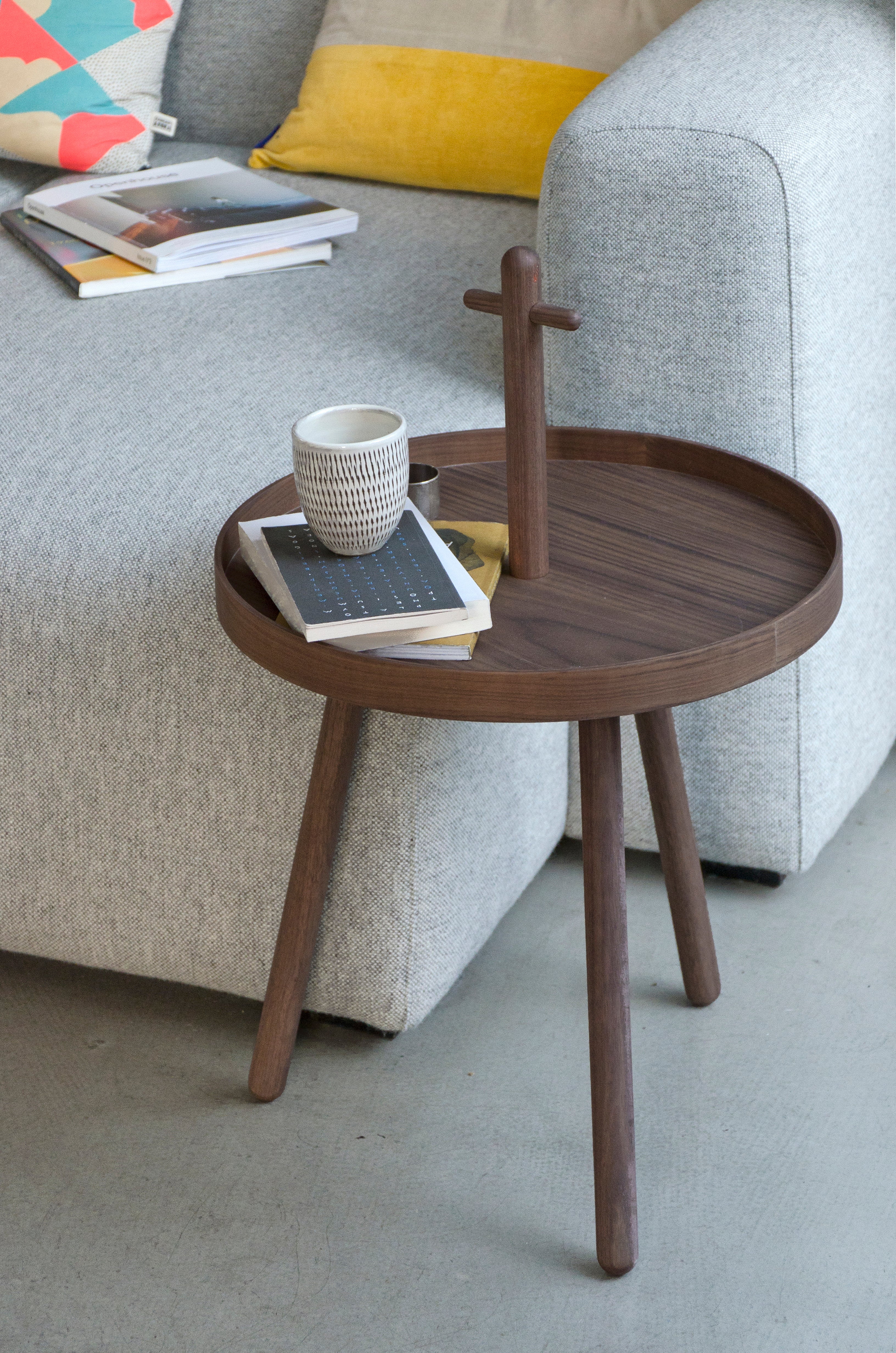 Pick me up side table - Walnut - des. Lincoln Rivers for Wireworkd - Image 5
