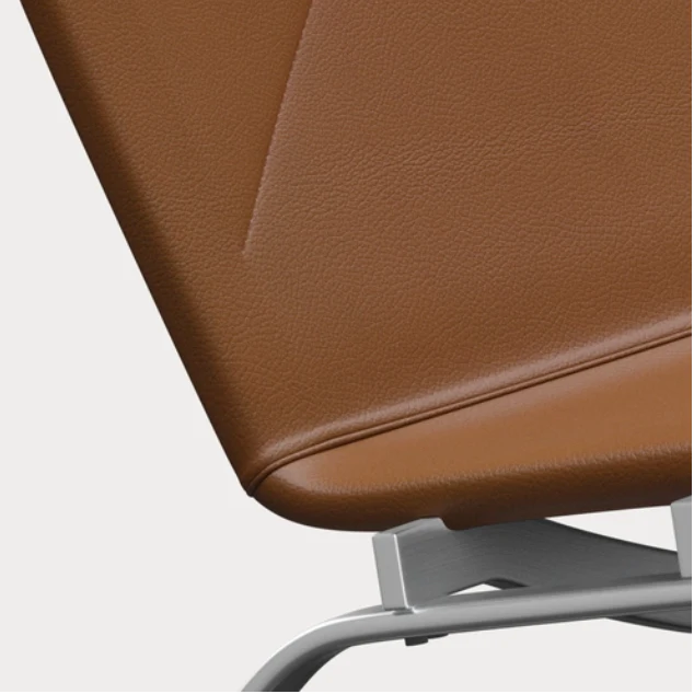 PK22 Lounge Chair - Aura Leather, Walnut - des. Poul Kjærholm, made by Fritz Hansen - Image 4