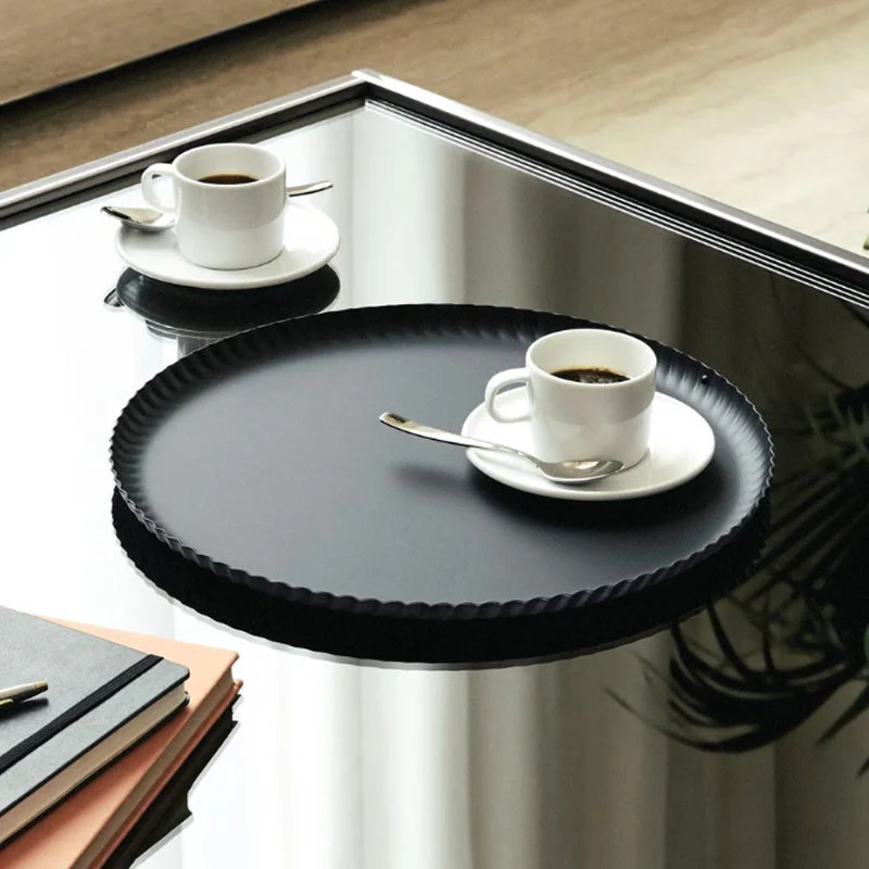 Pleats Round tray - 31cm - Black - des. Jin Kuramoto for Alessi - Image 3