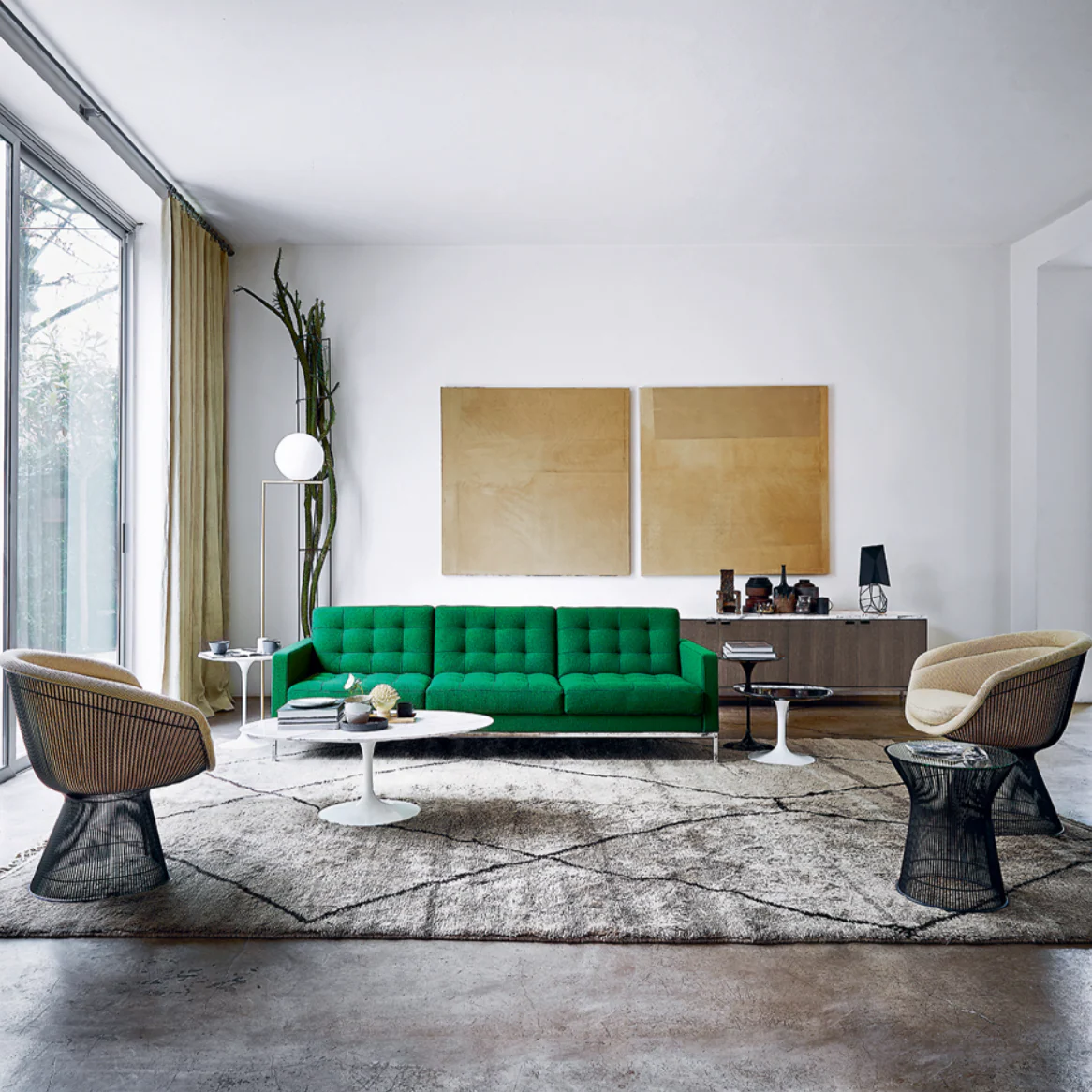 Saarinen Tulip Low Oval Side Table, Marble - des. Eero Saarinen, 1957, made by Knoll Studio - Image 3