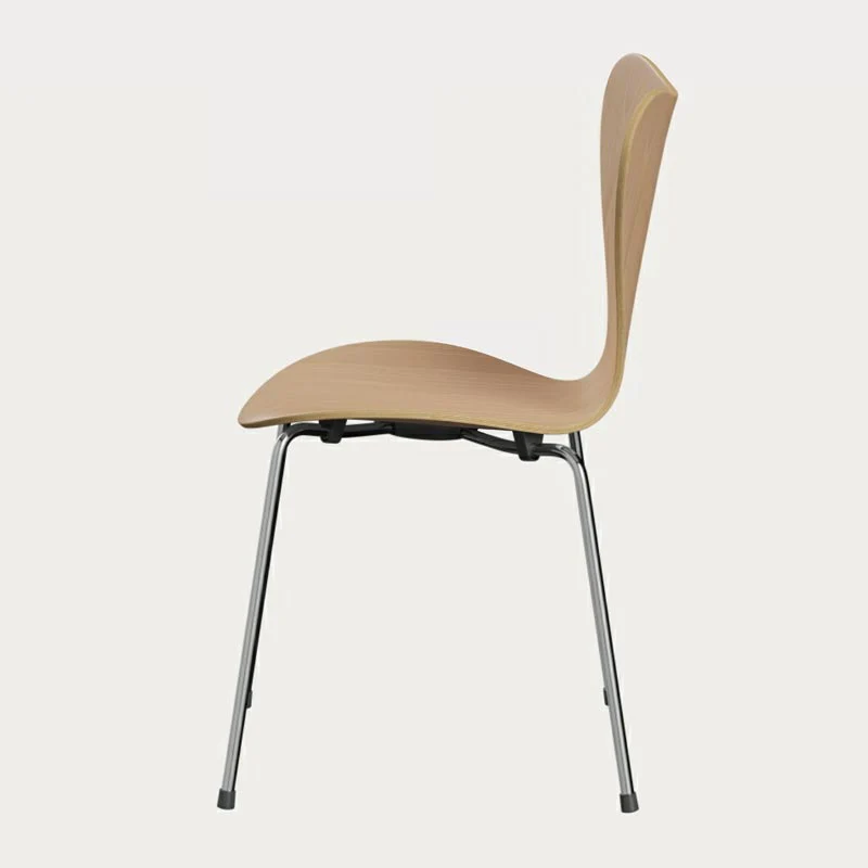 3107 Series 7 dining chair in beech - des. Arne Jacobsen made by Fritz Hansen - Image 2