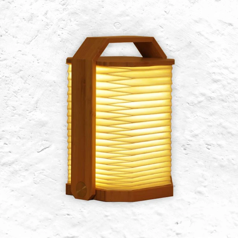 Smart Origami Lamp - Bamboo - des. Paul and Natalie Sun