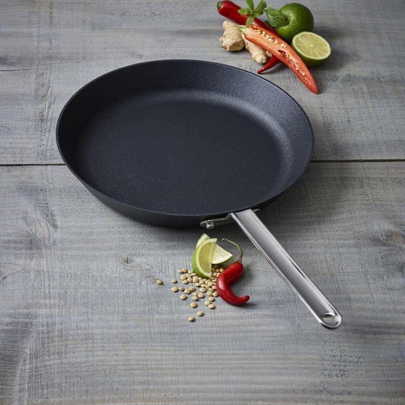 TechnIQ The Modern Skillet - 22cm - by Scanpan - Image 2