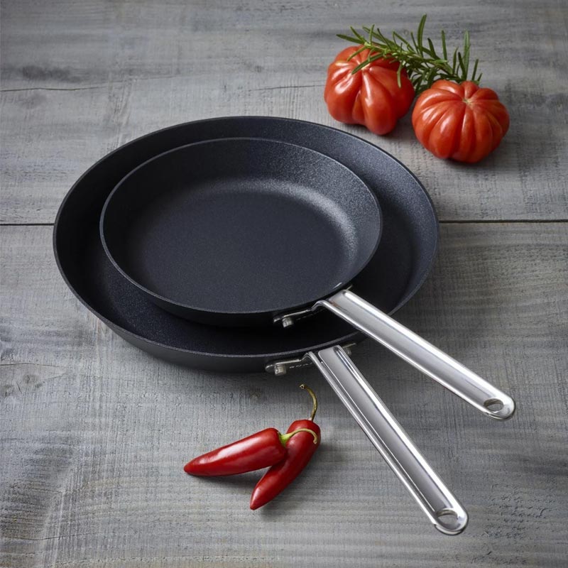 TechnIQ The Modern Skillet - 26cm - by Scanpan - Image 2