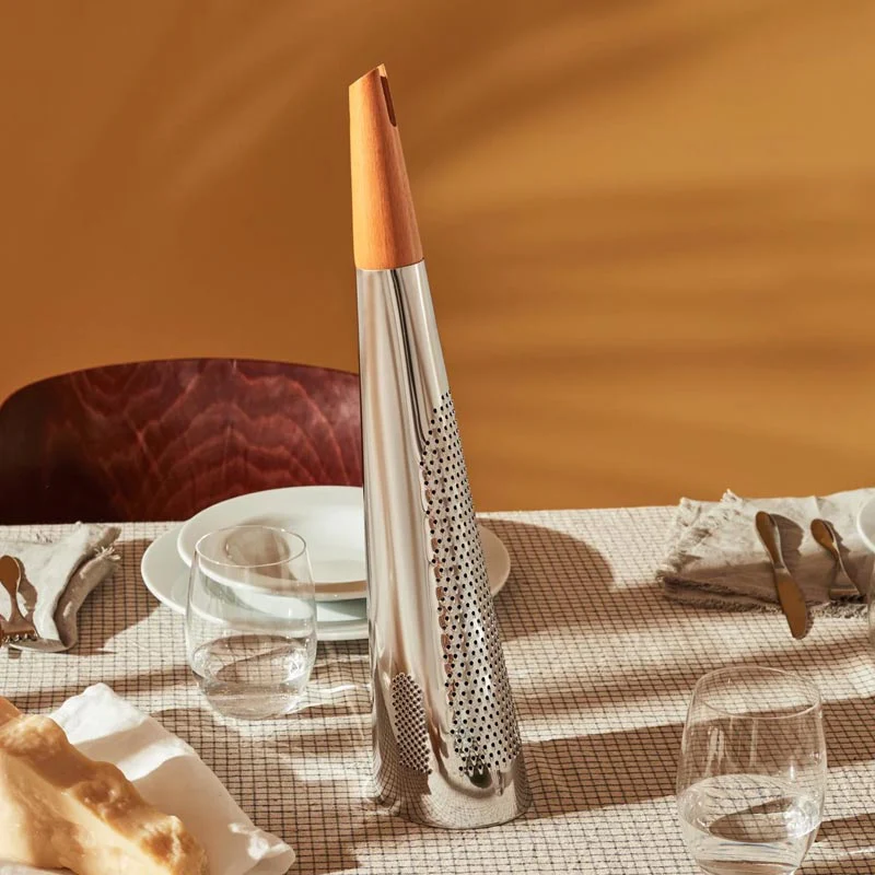 Todo Giant Cheese and Nutmeg Grater, des. Richard Sapper for Alessi - Image 3