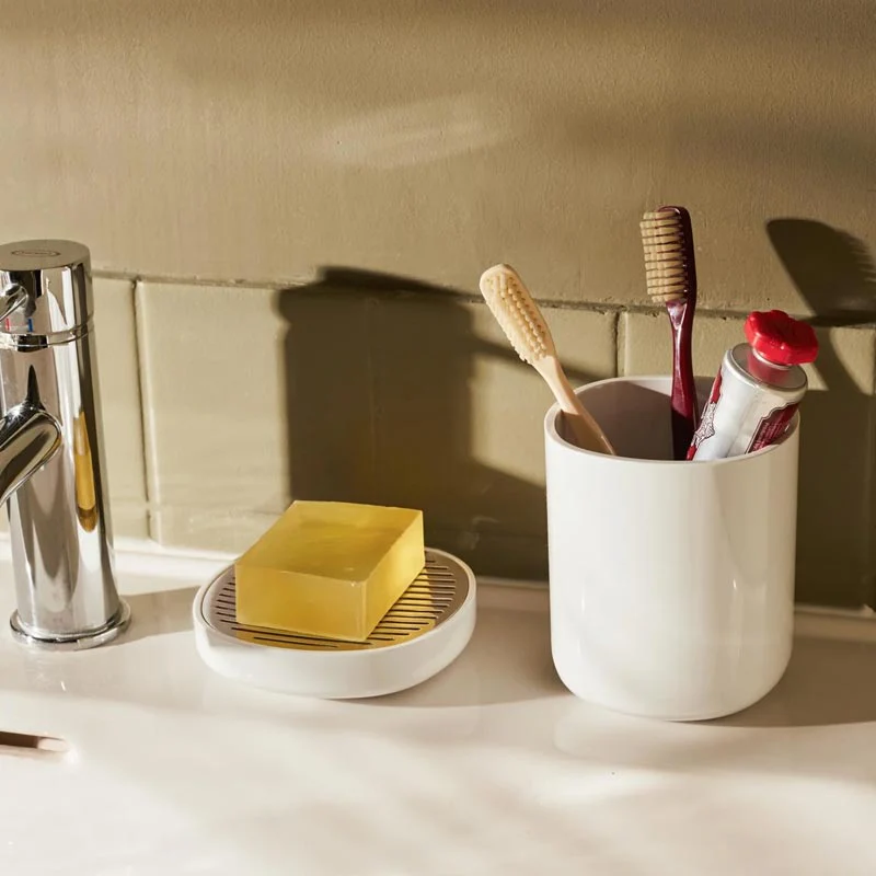 Birillo Toothbrush Holder - white - des. Piero Lissoni for Alessi - Image 2